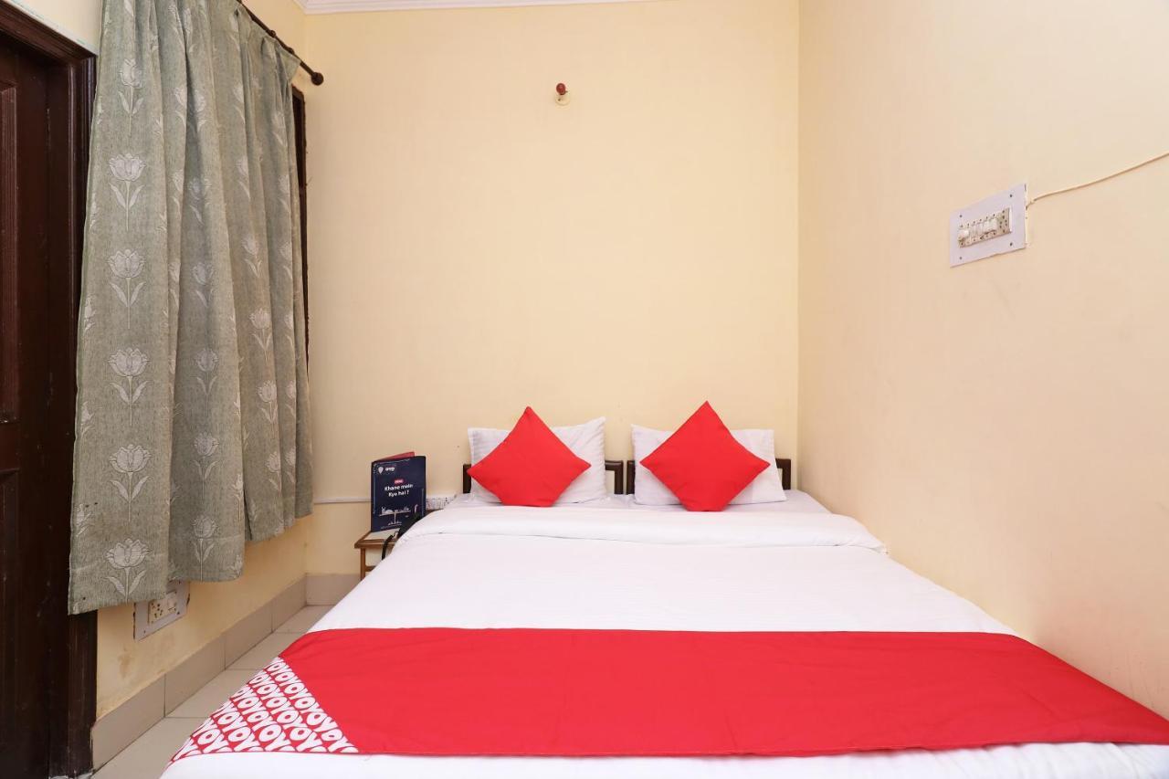 Oyo 19026 Hotel As Karnal Bagian luar foto