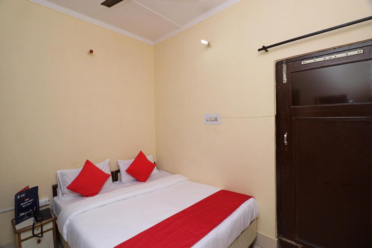 Oyo 19026 Hotel As Karnal Bagian luar foto